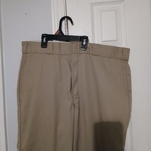 Dickies Men's Khaki Straight-Leg Chinos